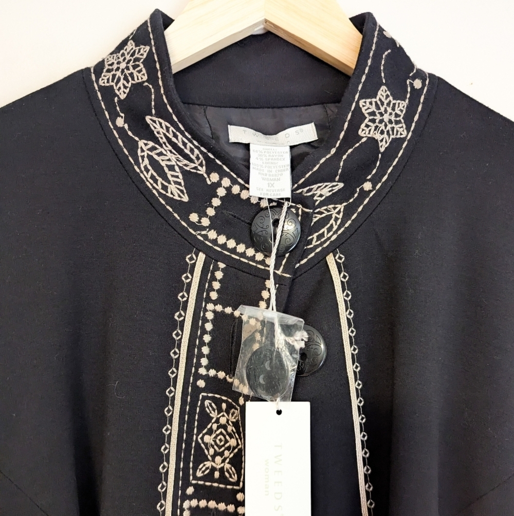 Vintage Tweeds Embroidered Black Poncho Coat - Picture 3 of 4